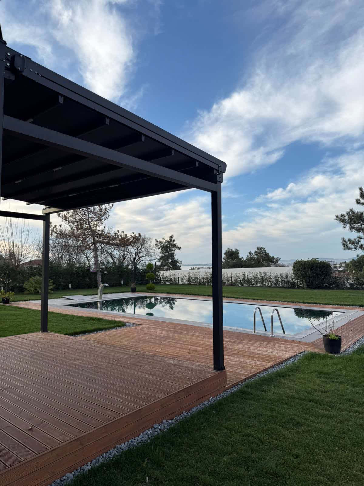Duvar Montajlı Standart Pergola